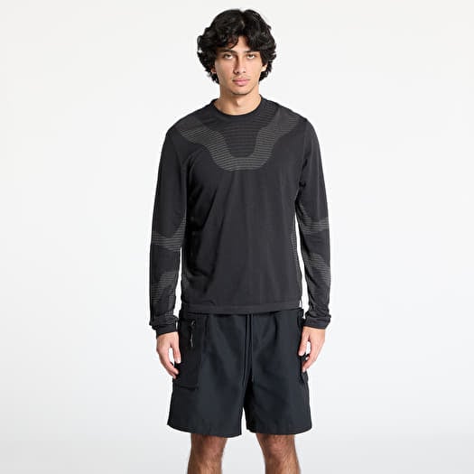 Nike ACG "Delta River" Dri-FIT ADV long-sleeve Base Layer Black/ Cool Grey