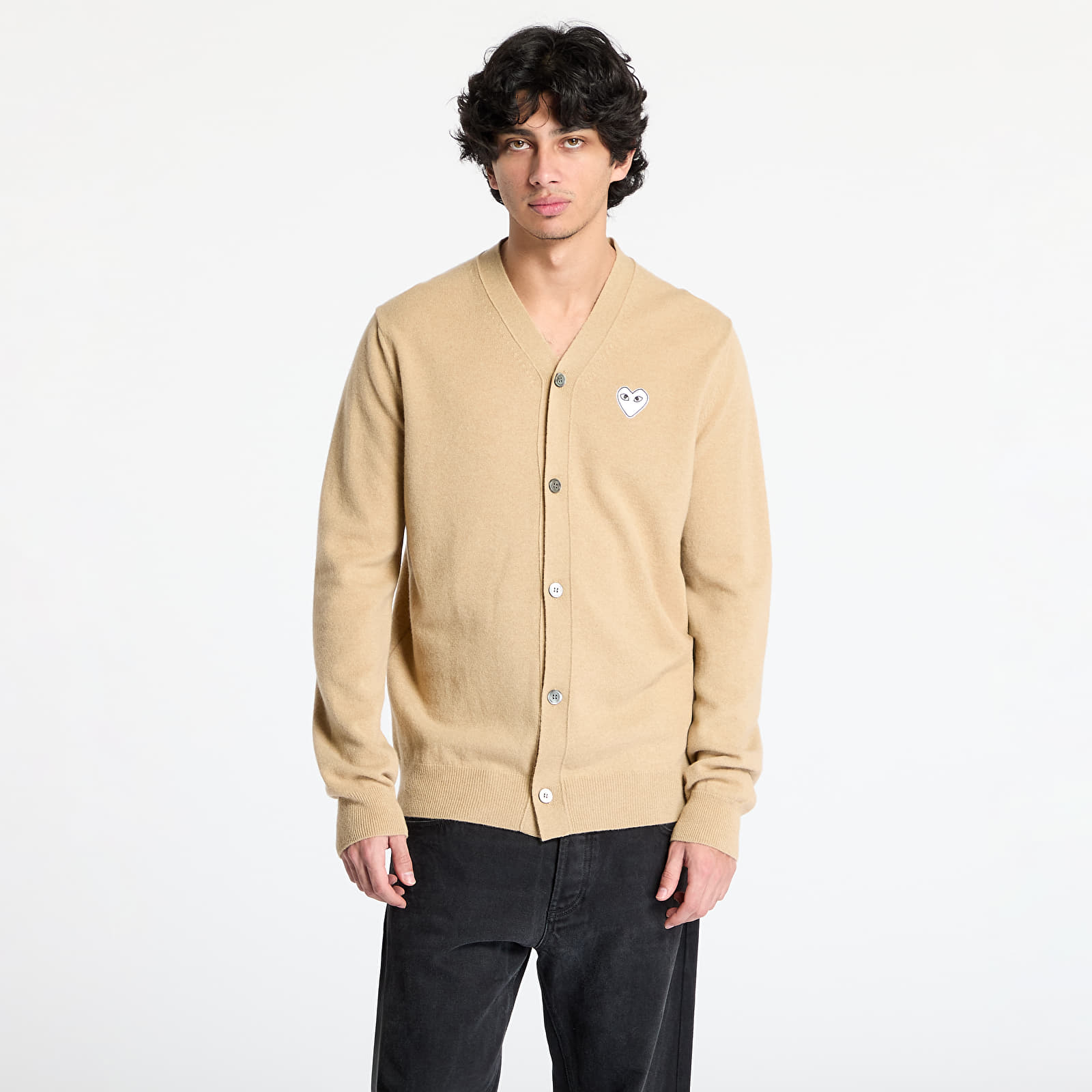 Swetry Comme des Garçons PLAY White Emblem V-Neck Cardigan Knit UNISEX Light Camel