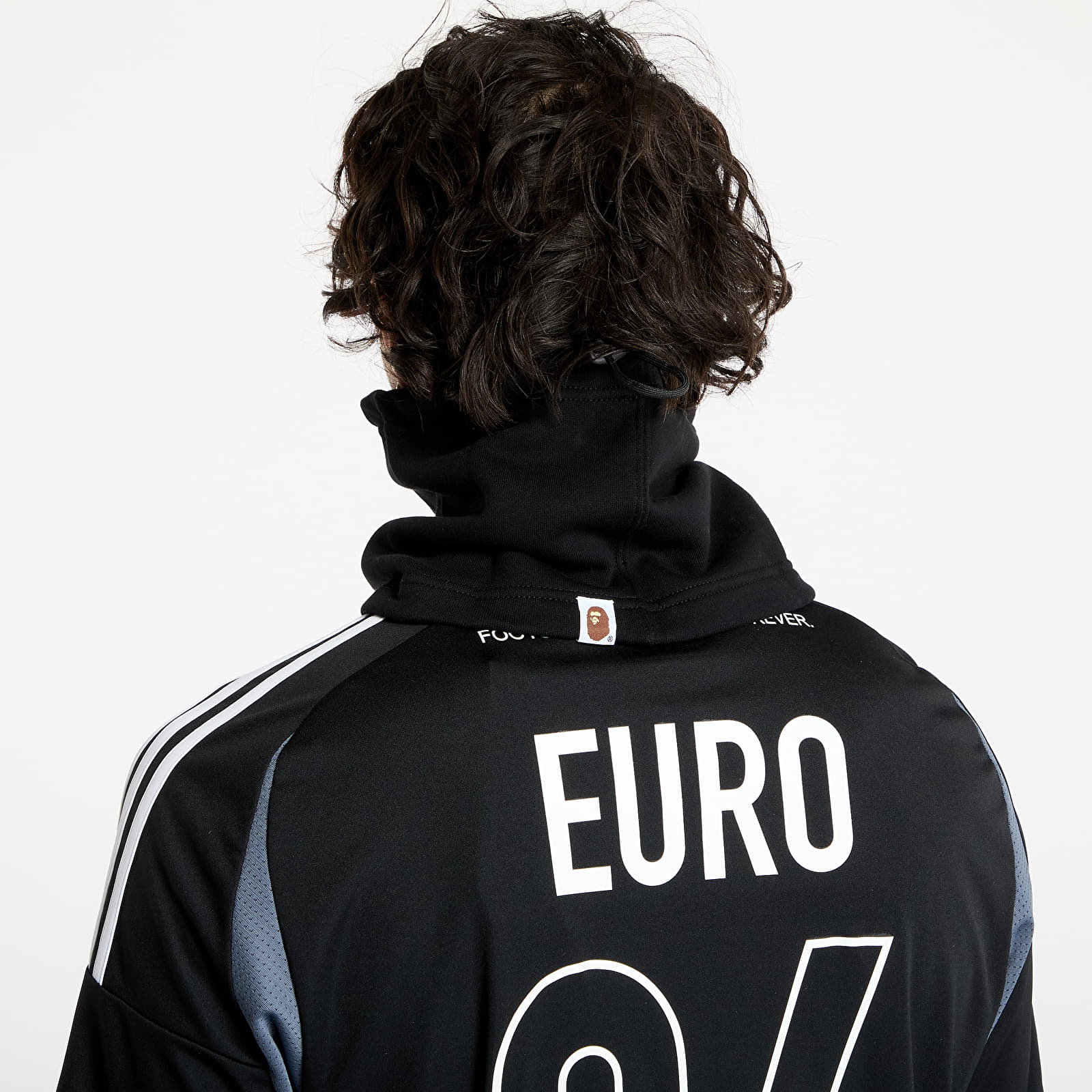 A BATHING APE Shark Motif Neck Warmer M Black | Footshop