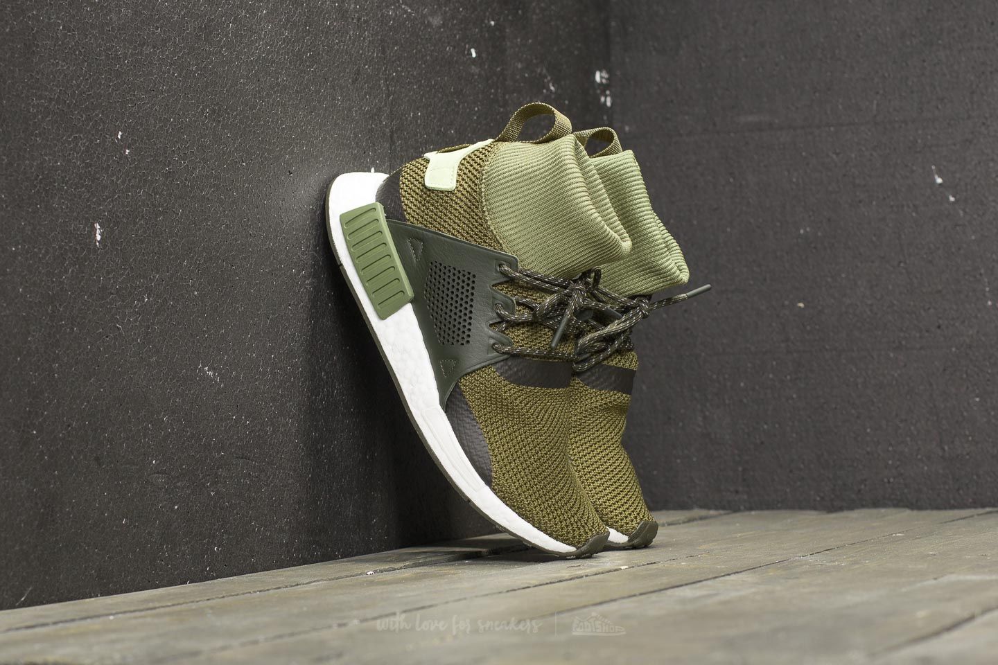 Herren Sneaker und Schuhe adidas NMD_XR1 Winter Olive Cargo/ Night Cargo/ Umber