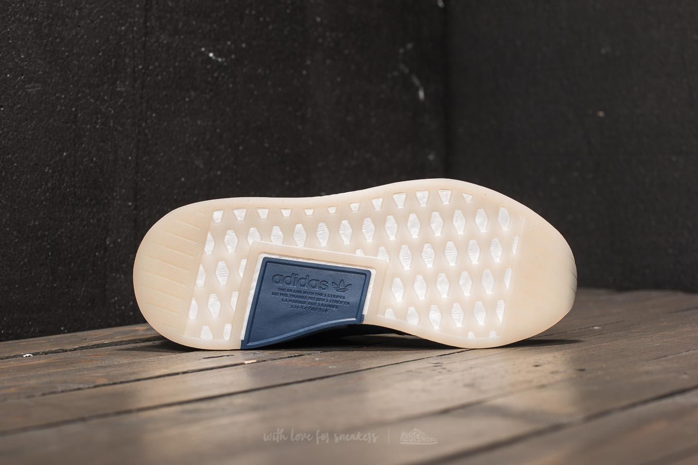 adidas gazelle silver green womens Adidas NMD CS2 Primeknit Core Black/Noble Indigo CQ2038  themefashion_8