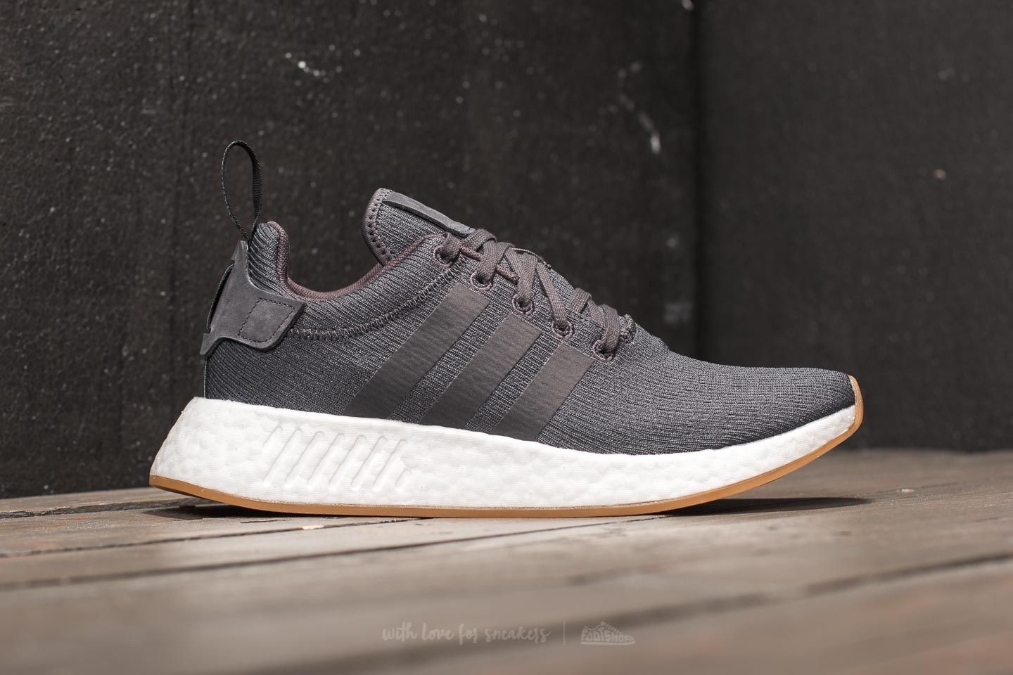 Adidas nmd r2 grey five core black sales