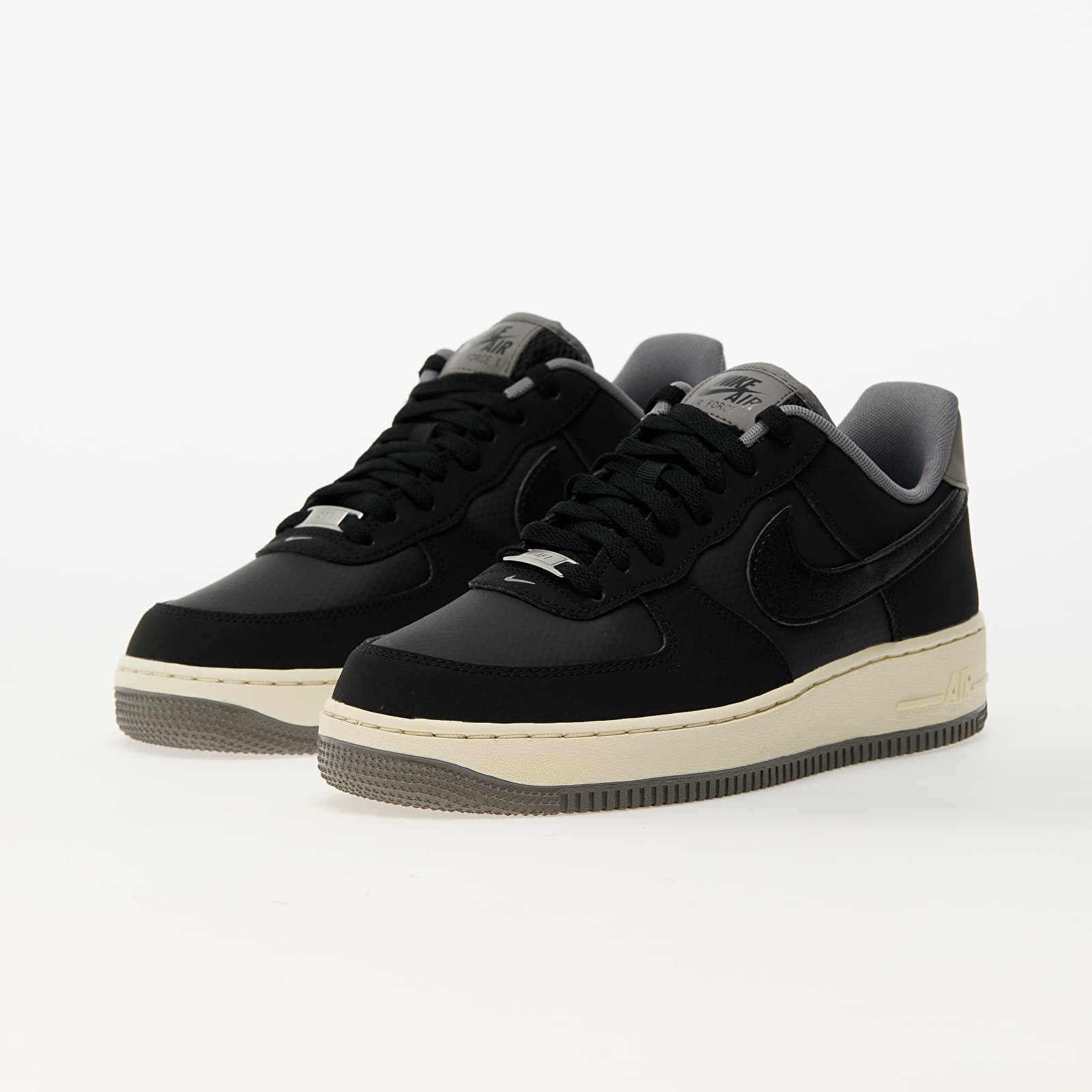 Herren Sneaker und Schuhe Nike Air Force 1 '07 Lv8 Black/ Black-Flat Pewter-Coconut Milk