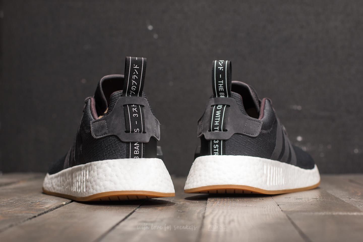 Adidas nmd r1 core black utility hot sale