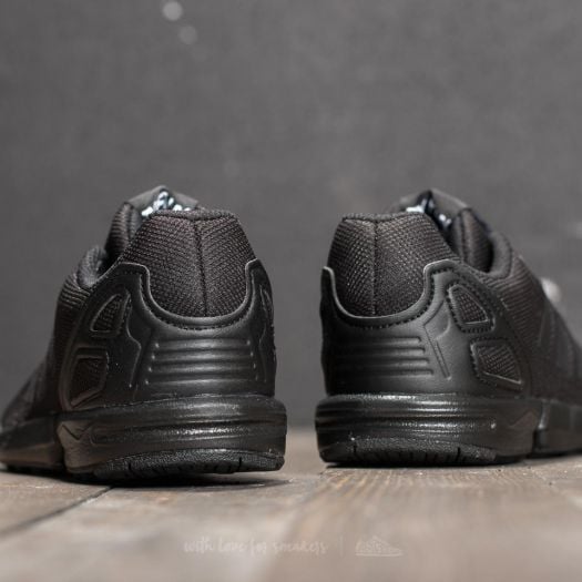 Adidas flux black junior hotsell