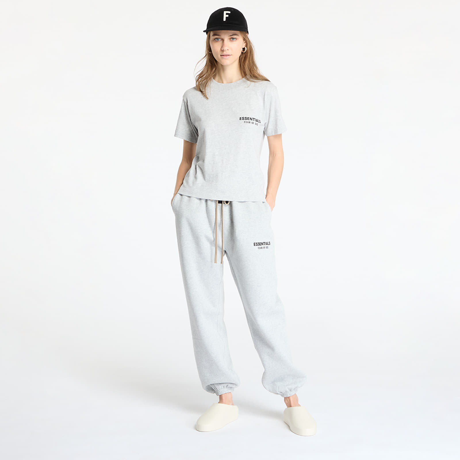 Pólók Fear Of God ESSENTIALS Tri-Blend Crewneck Tee Light Heather Gray