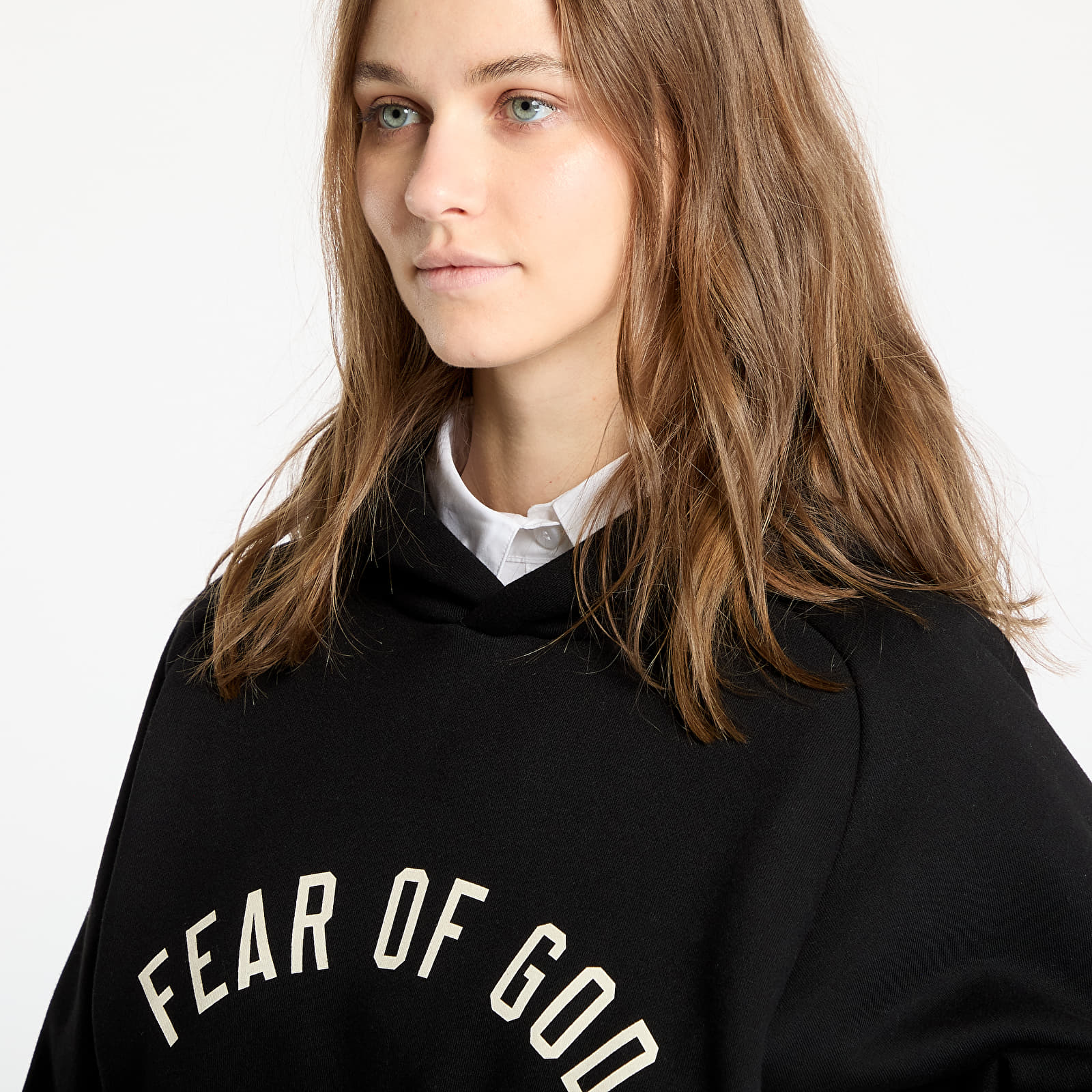 Mikiny Fear Of God ESSENTIALS Fleece Cropped Hoodie Black