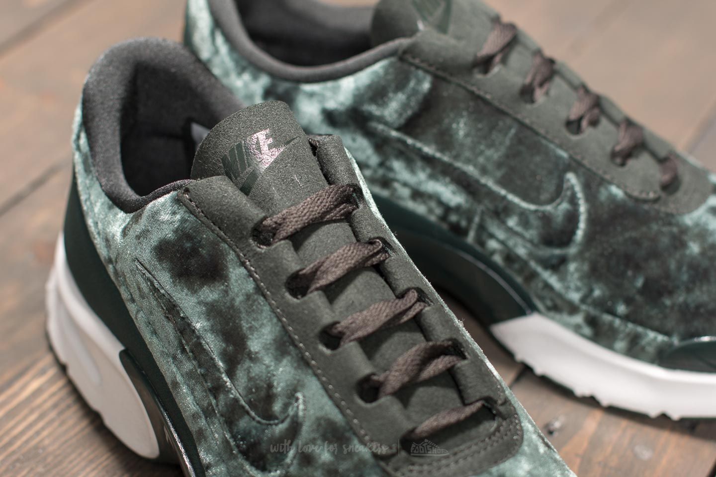 Air max jewell velvet cheap