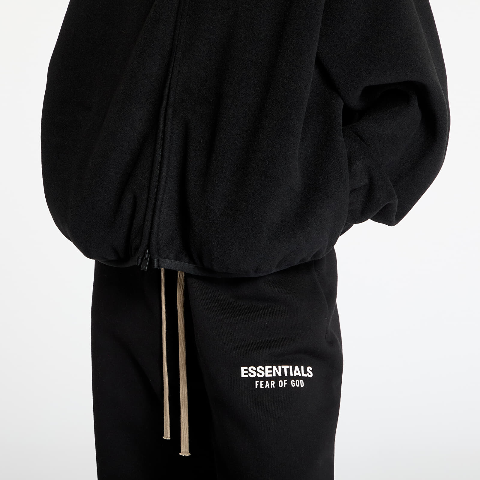 Якета Fear Of God ESSENTIALS Brushed Hooded Bomber Black