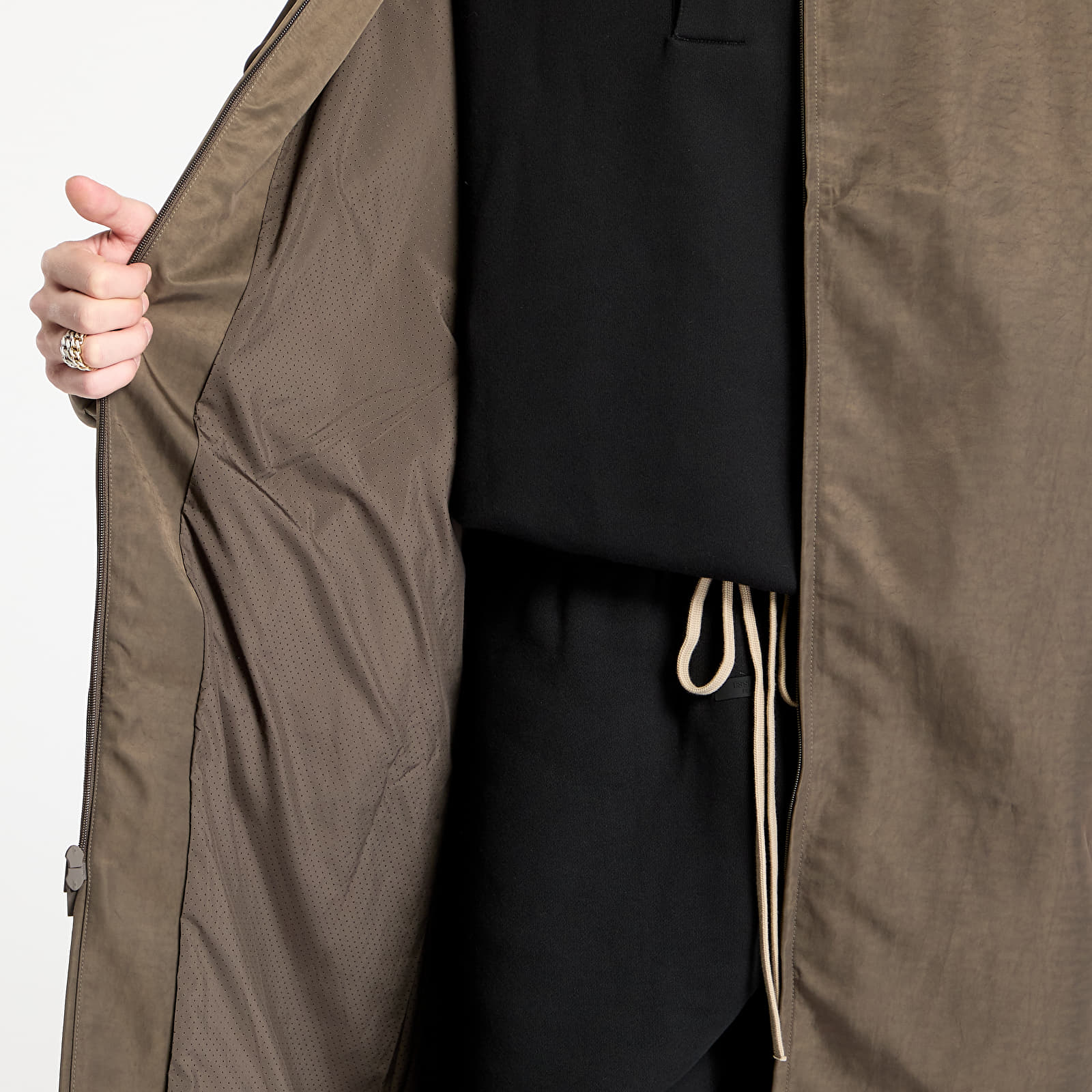 Jacken und Mäntel Fear Of God ESSENTIALS Textured Nylon Trench Coat Brown