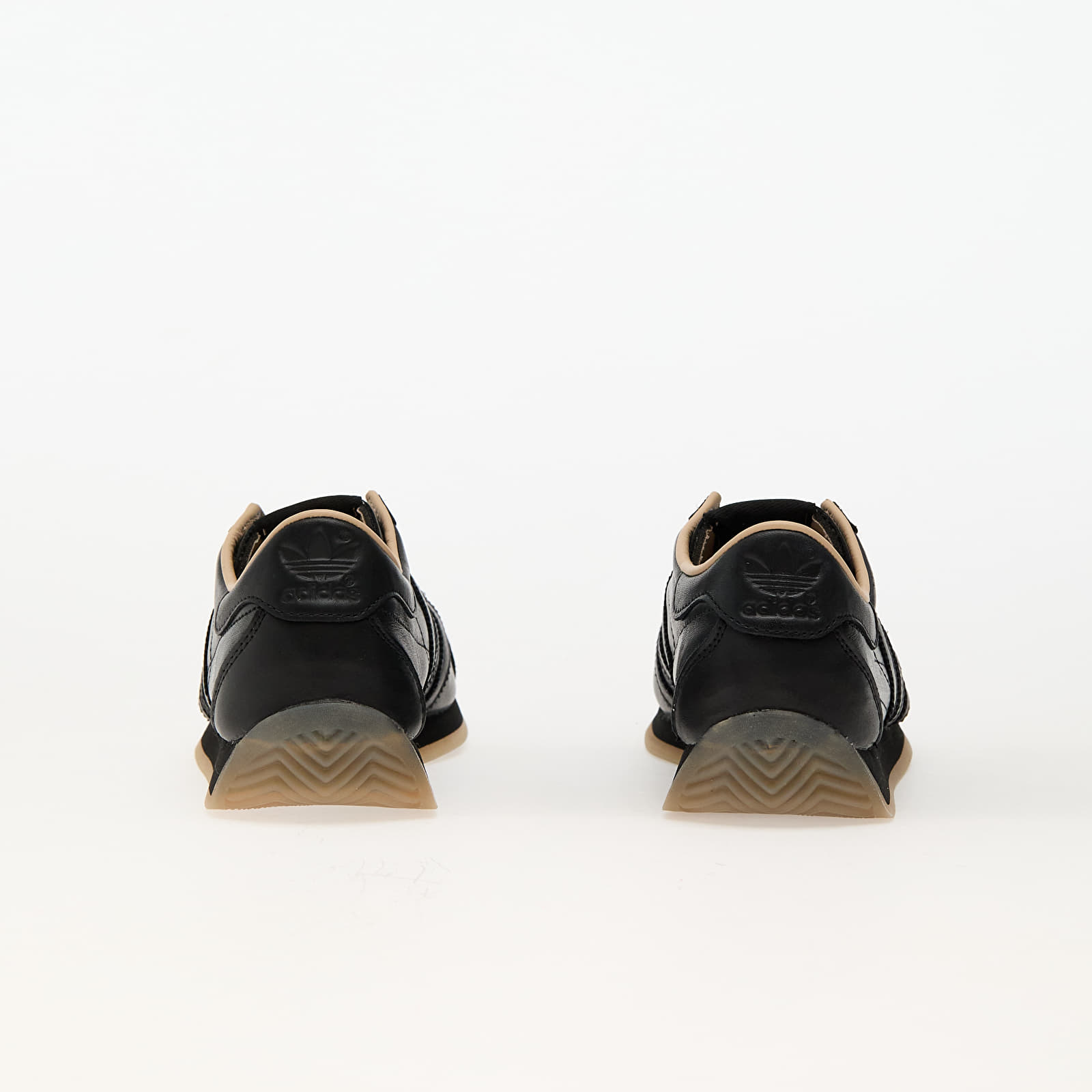 Férfi cipők adidas Country Japan Core Black/ Core Black/ Gum4