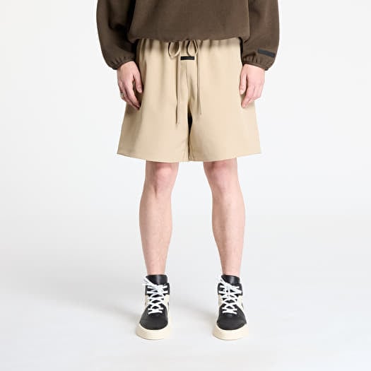 Shorts Fear Of God ESSENTIALS Bonded Nylon Soccer Short Desert Sand