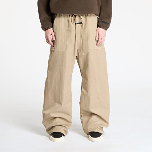 Fear Of God ESSENTIALS Textured Nylon Utility Pant Desert Sand