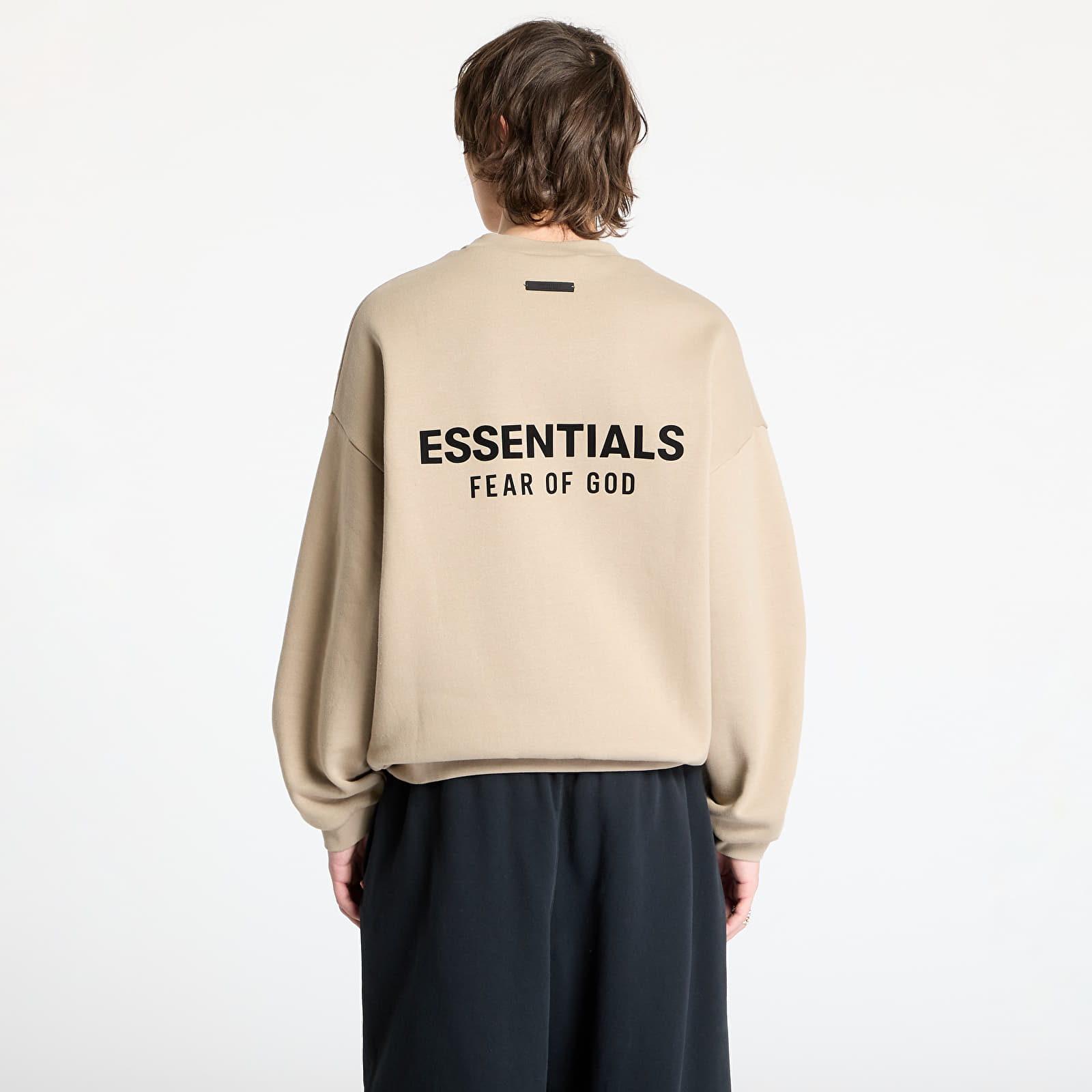 Kapucnis pulóverek és pulcsik Fear Of God ESSENTIALS Fleece Crewneck Desert Sand