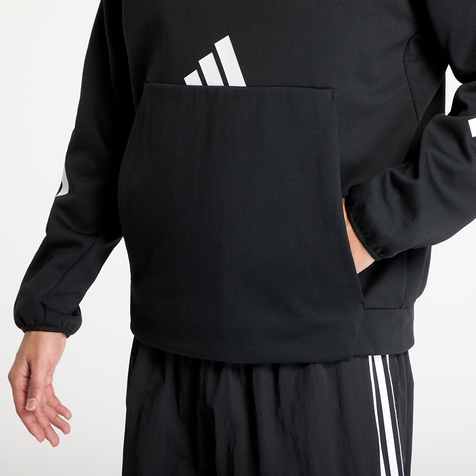 Sweatjacken und Sweatshirts adidas Z.N.E. Hoodie Black/ White