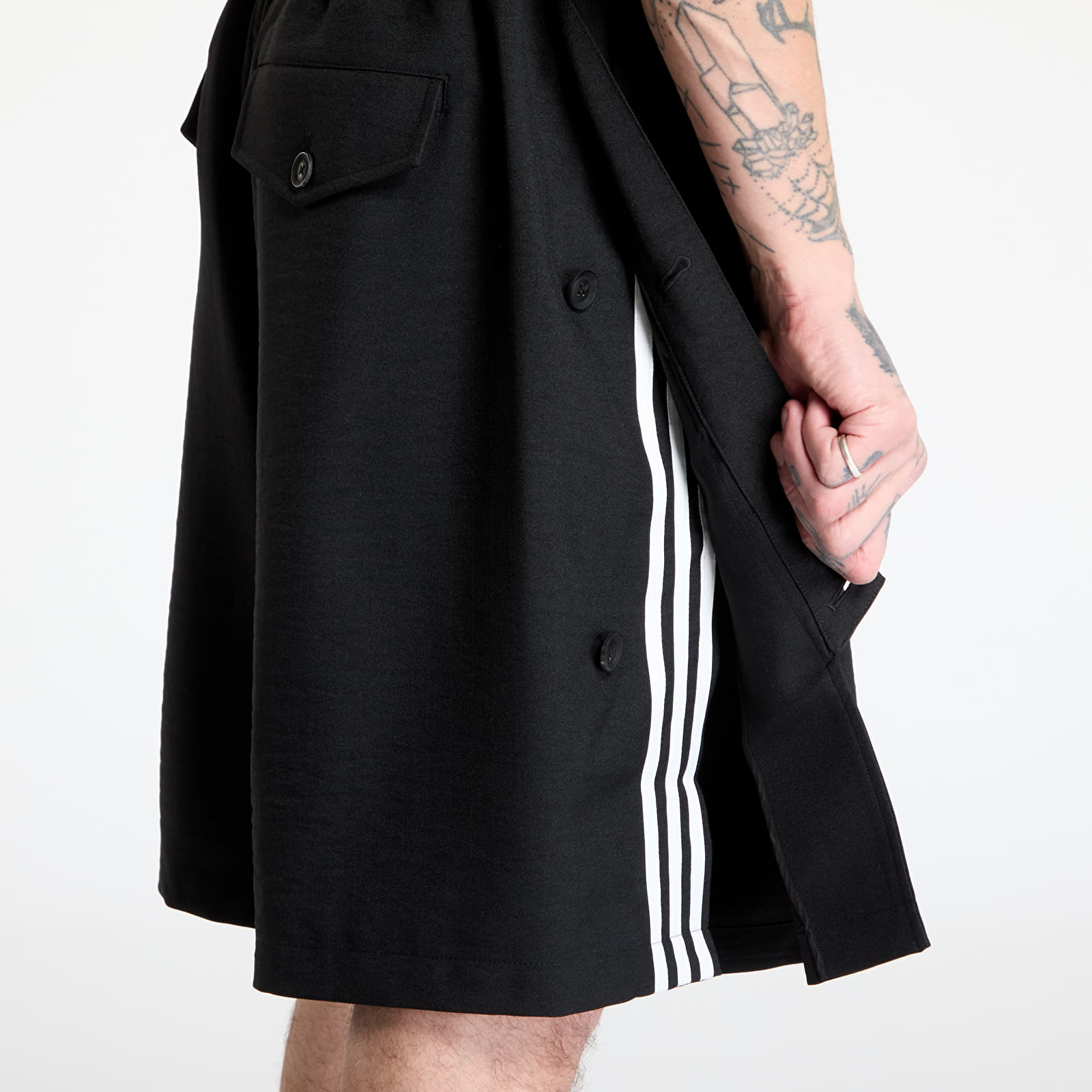 Kurzhosen Y-3 Sport Uniform 3-Stripes Shorts UNISEX Black