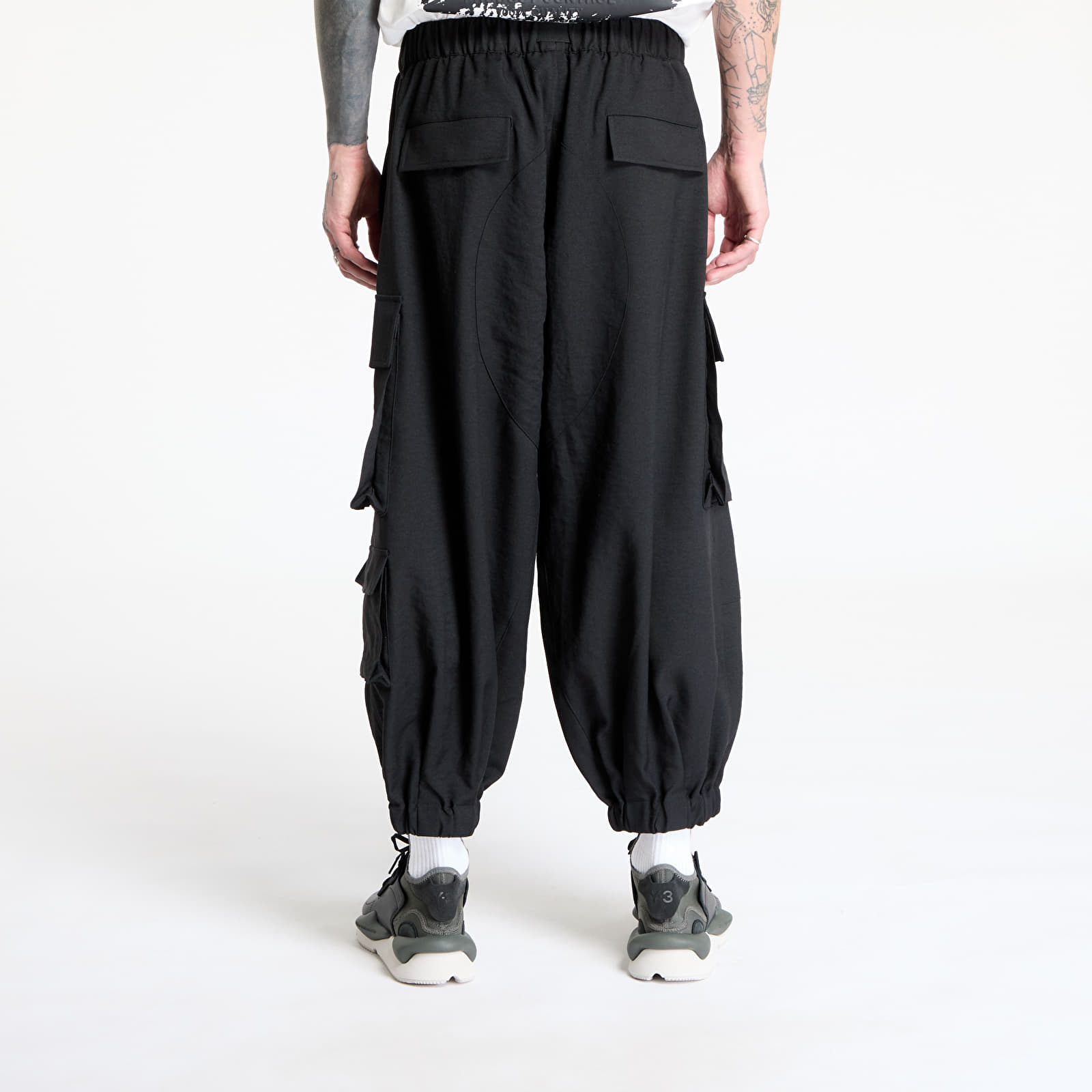 Pants and jeans Y-3 Sport Uniform Cuffed Cargo Trousers UNISEX Black