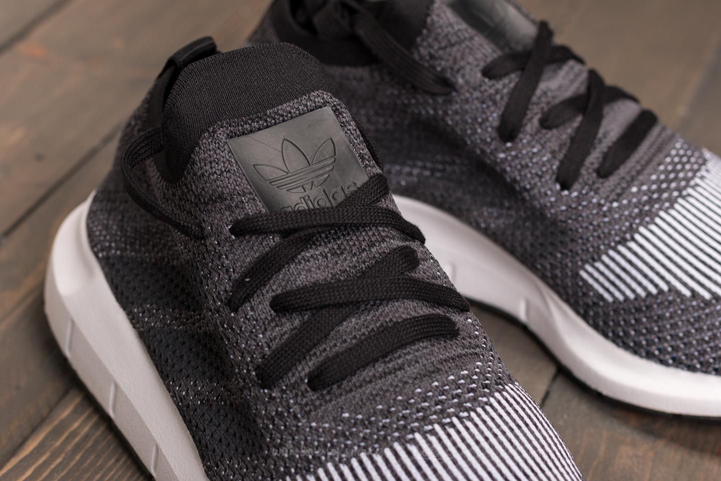 Herren Sneaker und Schuhe adidas Swift Run Primeknit Core Black Grey Five Medium Grey Heather Footshop