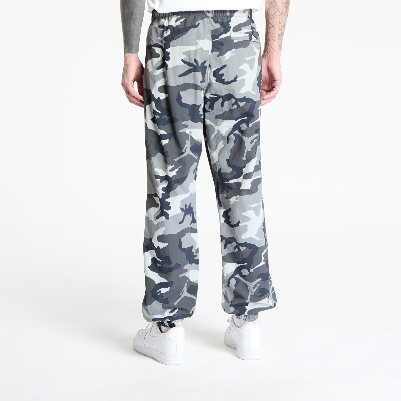 Šusťákové kalhoty Jordan MVP Men's Camo Pants Black/ Sail