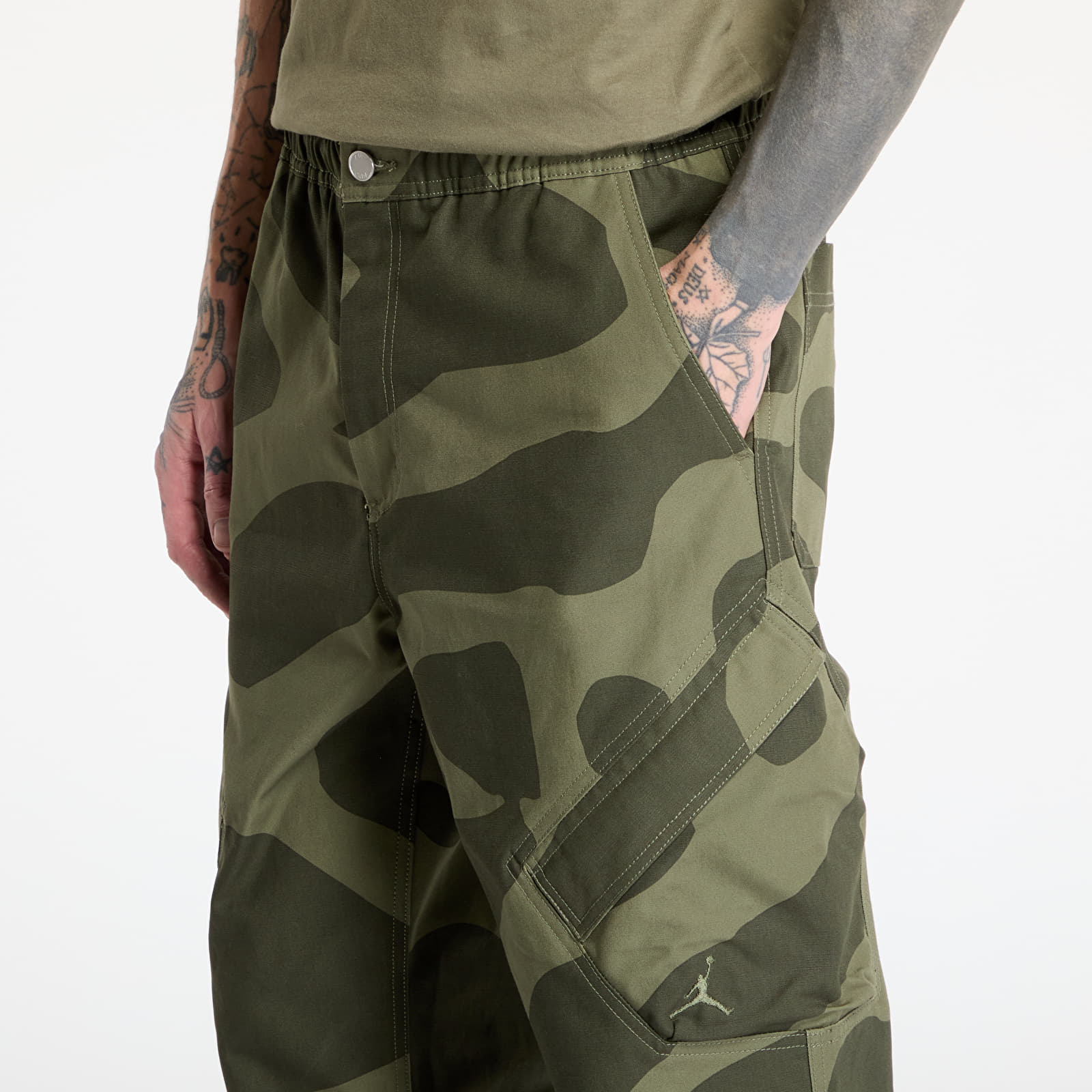Bikses Jordan Essentials Chicago Men's Pants Medium Olive