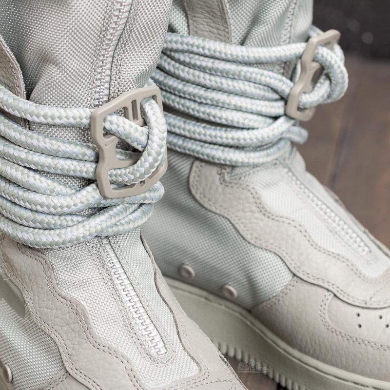 Încălțăminte și sneakerși pentru bărbați Nike SF Air Force 1 Hi