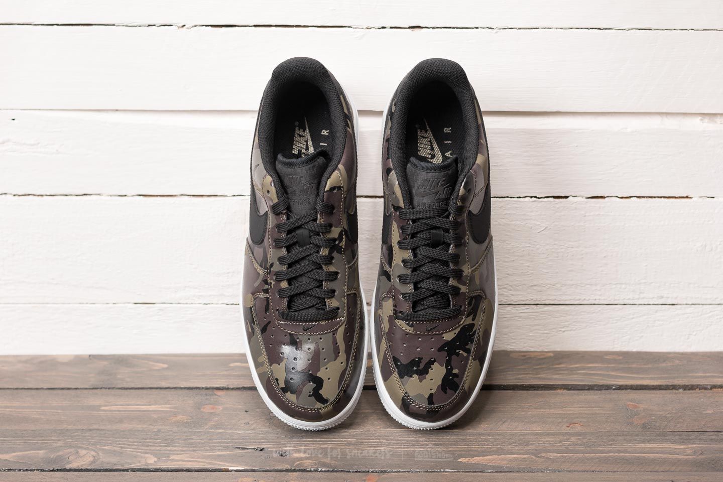 Scarpe uomo Nike Air Force 1 '07 LV8 Medium Olive/ Black