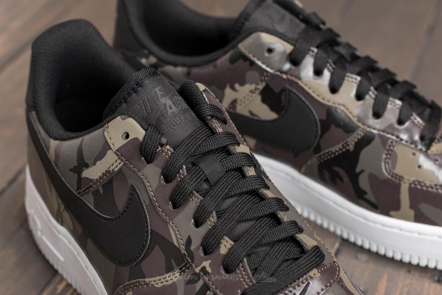 Nike air force 1 lv8 mens olive clearance