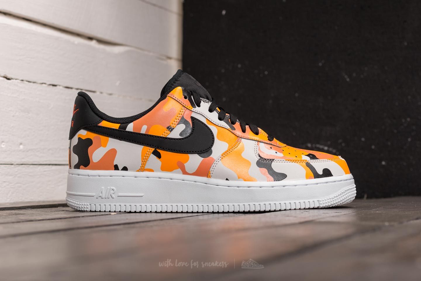 Nike air force discount 1 7 lv8 orange