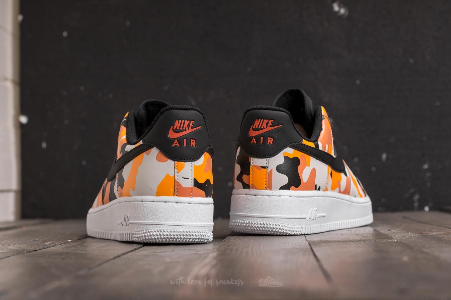 Men s shoes Air Force 1 07 LV8 Team Orange Black Footshop