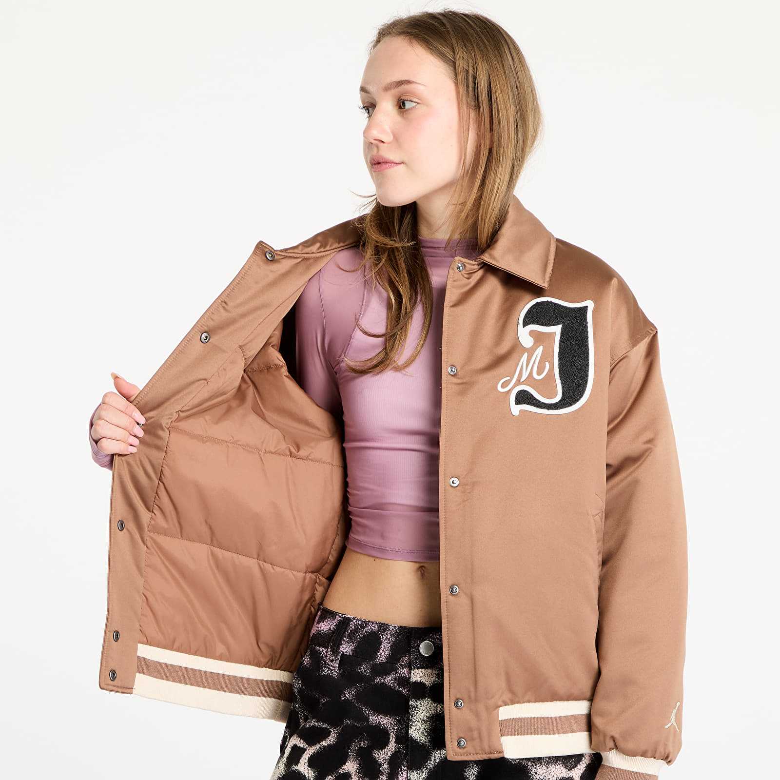 Бомбъри Jordan Women's Varsity Jacket Archaeo Brown/ Legend Light Brown