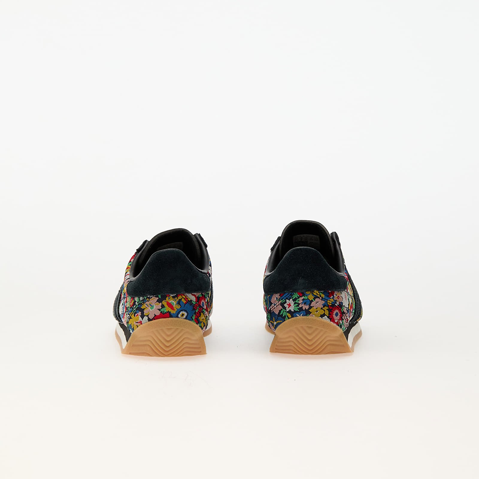 Women's shoes adidas x Liberty London Country Og W Aurora Ink/ Gum 3/ Off White