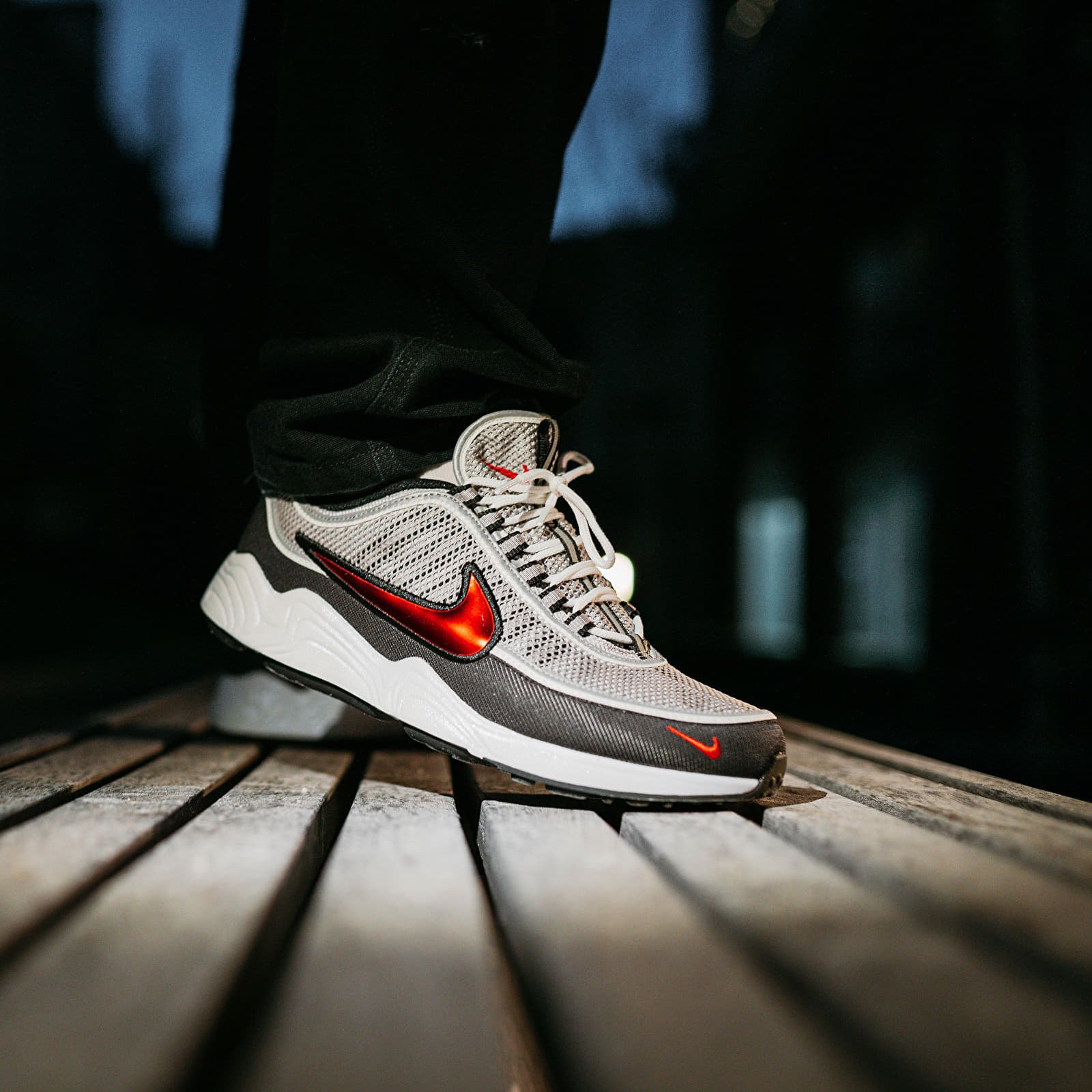 Nike spiridon solde hot sale
