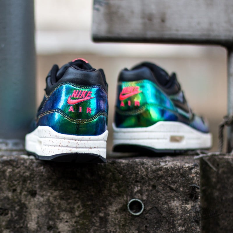 Nike air max 1 supreme qs discount