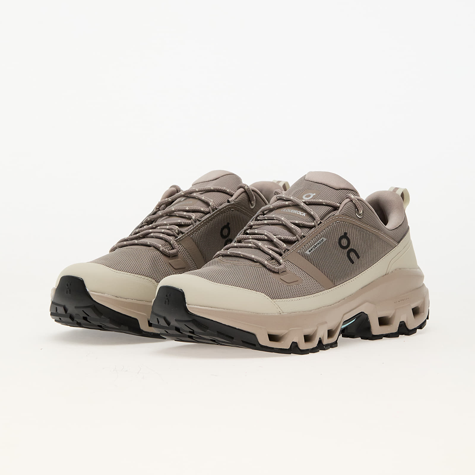 Men's shoes On M Cloudrock Low WP Cinder/ Fog
