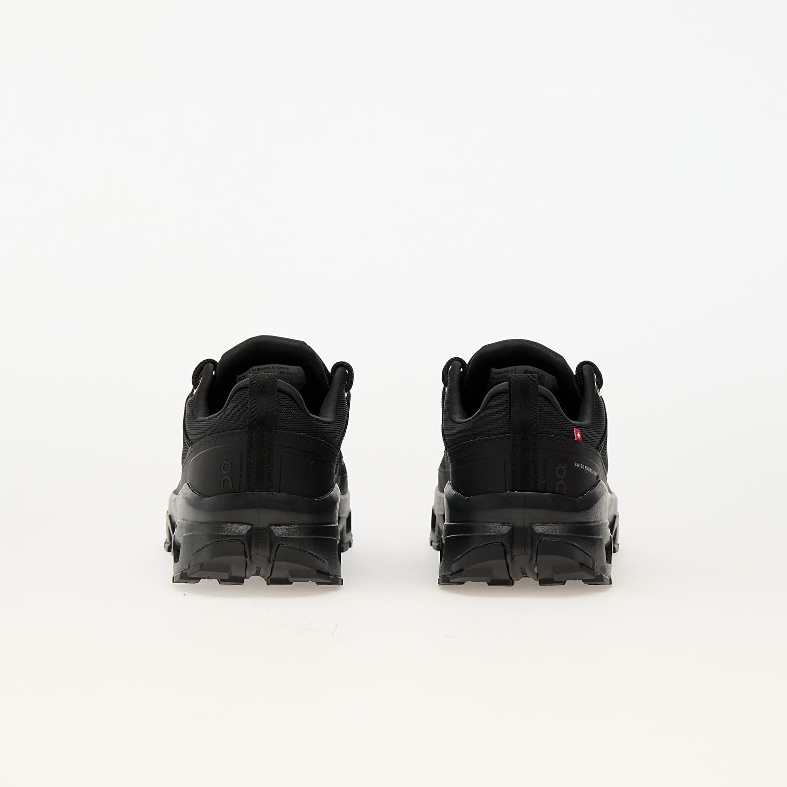 Männer On M Cloudrock Low WP Black/ Black