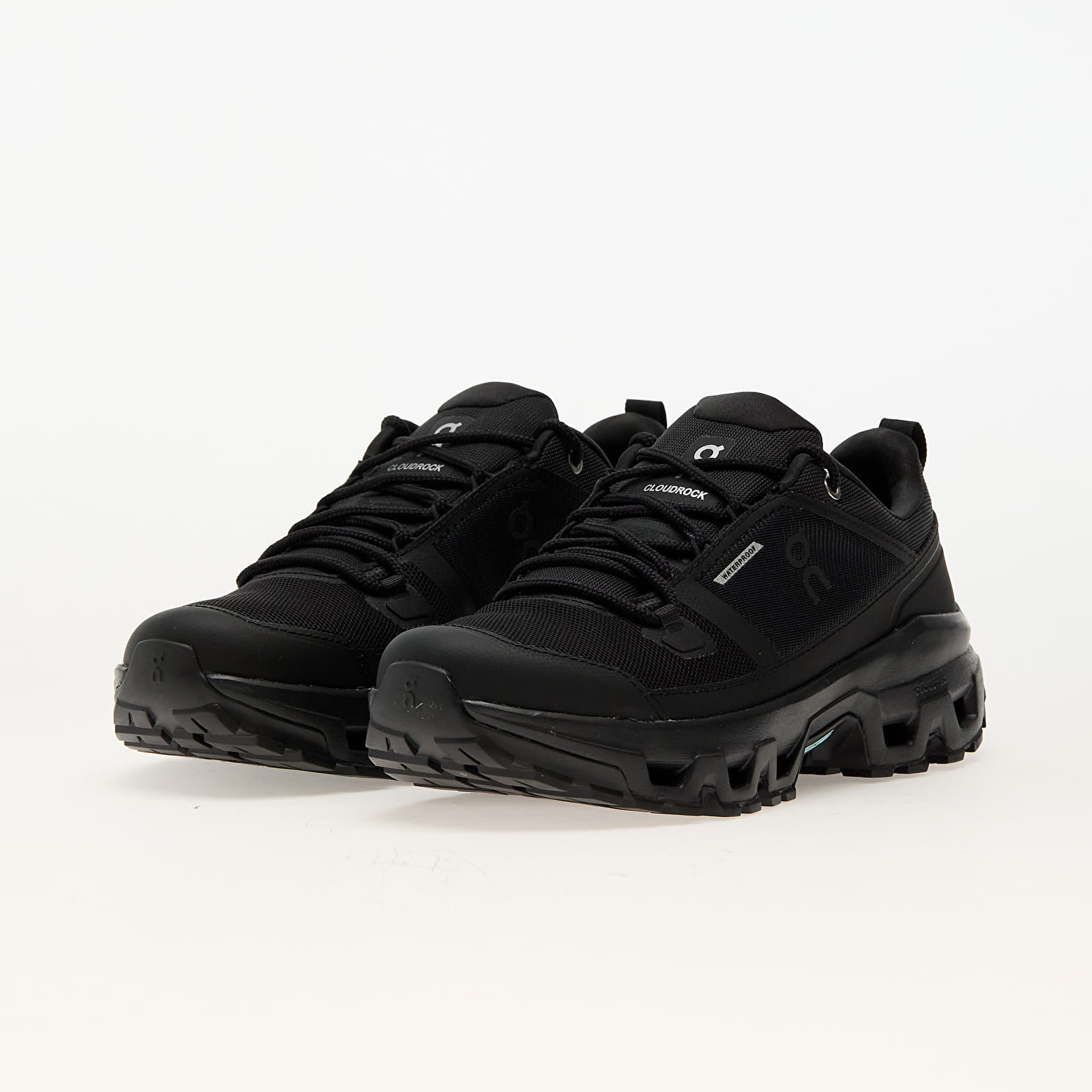 Männer On M Cloudrock Low WP Black/ Black
