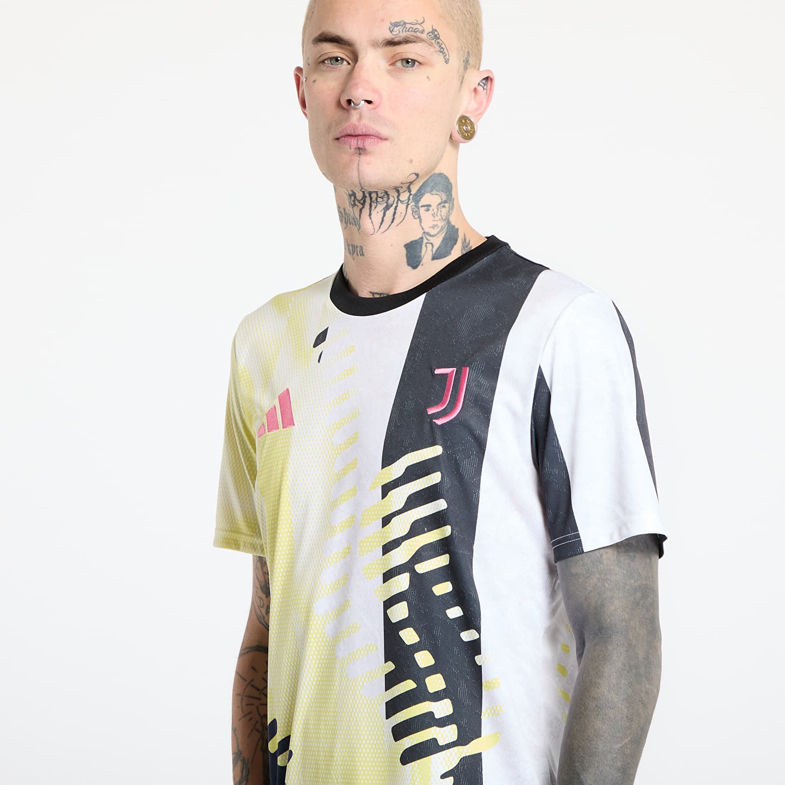 Jerseys adidas Juventus 24/25 Pre-Match Jersey Pure Sulfur/ Black/ Legend Ink