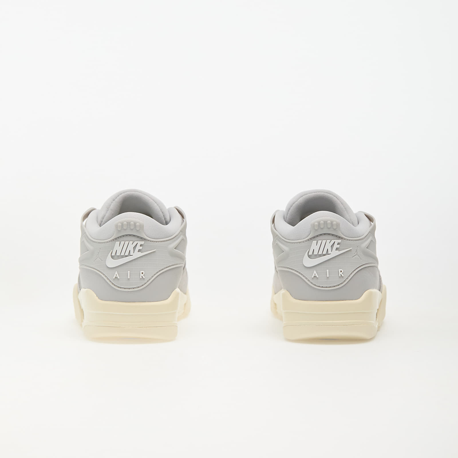 Női cipők Air Jordan 4 RM Neutral Grey/ White-Coconut Milk