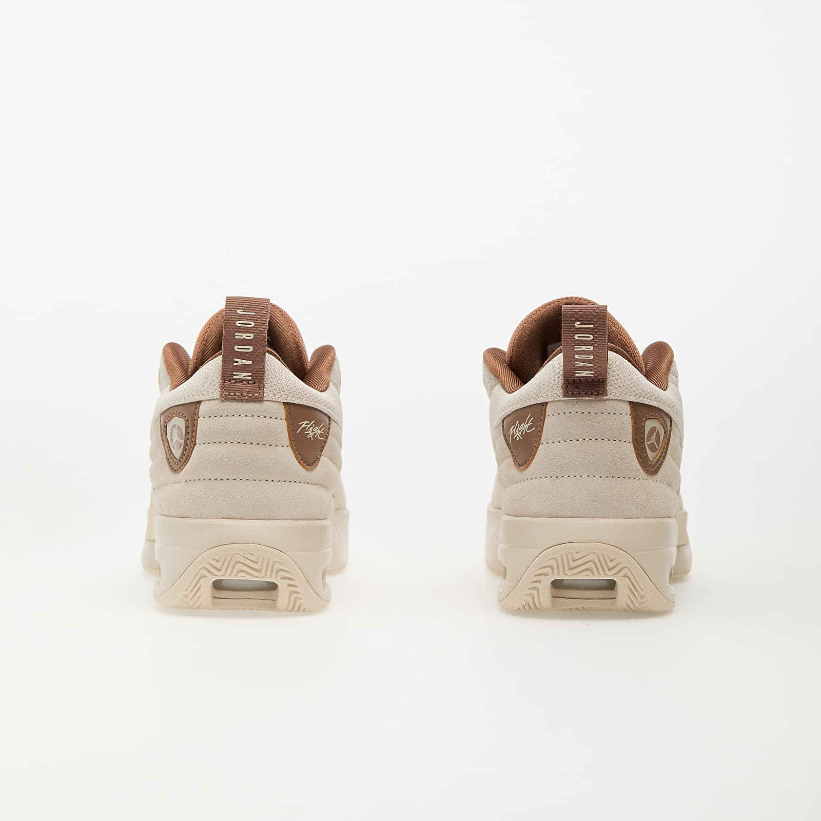 Дамски кецове и обувки Jordan Max Aura 6 Legend Lt Brown/ Archaeo Brown