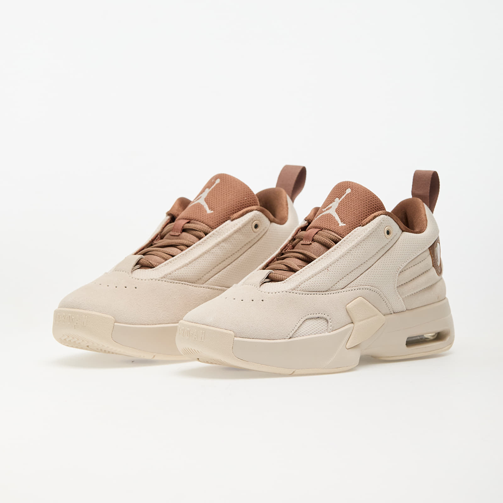 Дамски кецове и обувки Jordan Max Aura 6 Legend Lt Brown/ Archaeo Brown