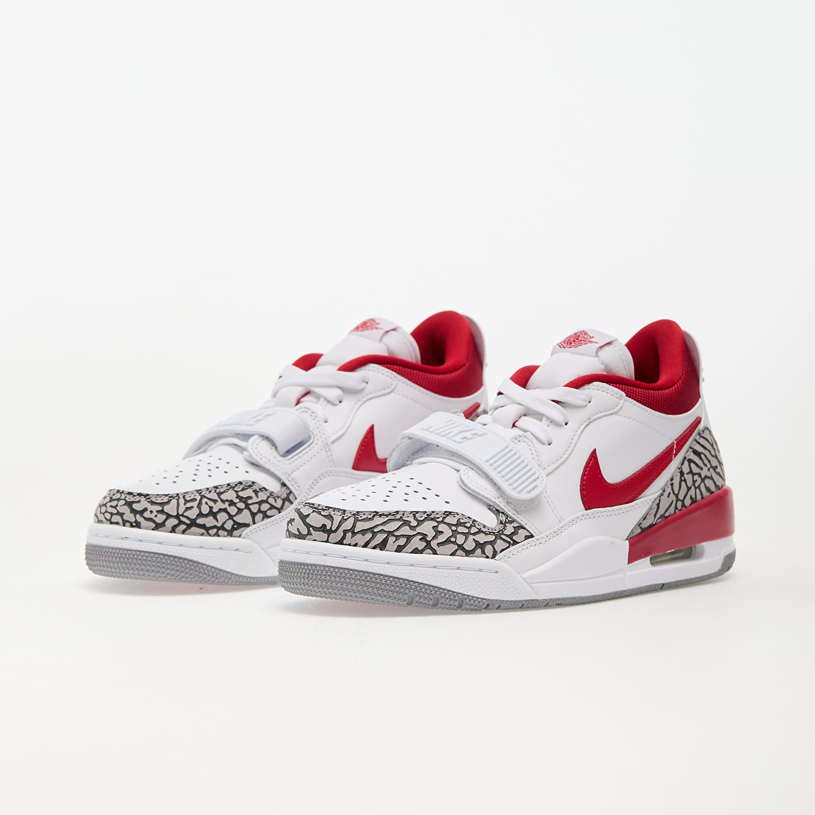Női cipők Air Jordan Legacy 312 Low White/ Gym Red-Cement Grey-Black