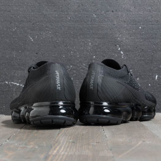 Vapormax bianche rosse on sale