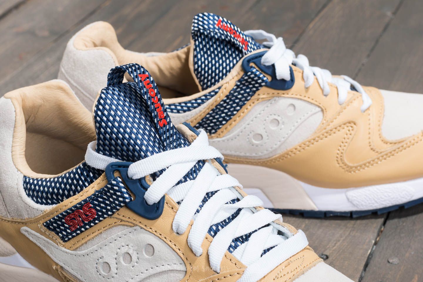 Men s shoes Saucony x Sneakersnstuff Grid 9000 Business Class