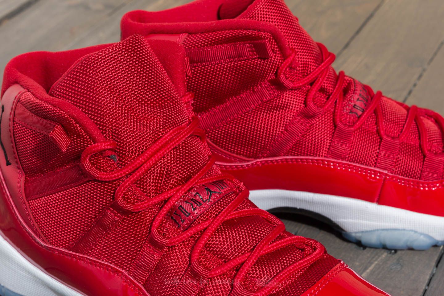 Damen Sneaker und Schuhe Air Jordan 11 Retro BG Gym Red Black White Footshop