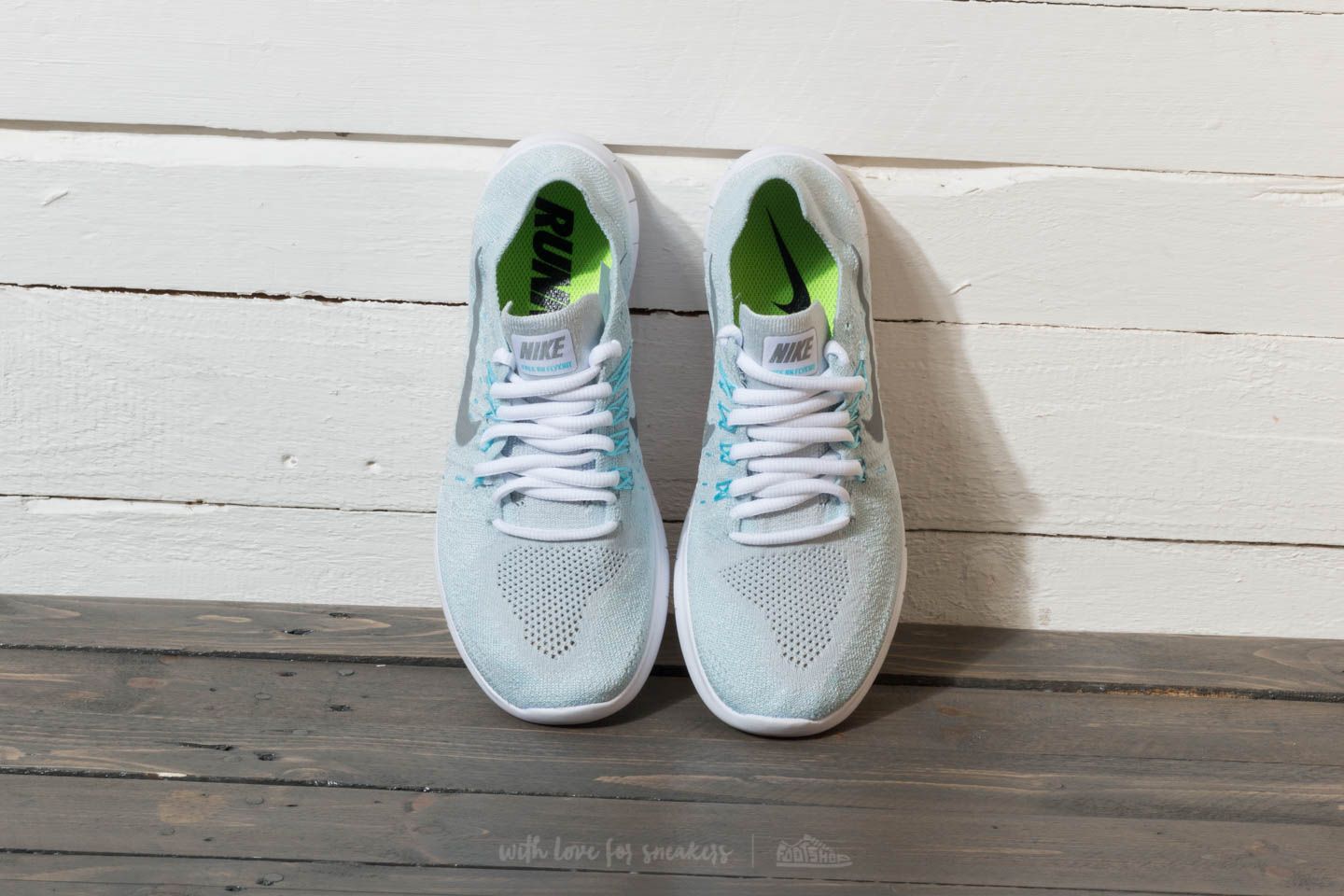 Women s shoes Nike Wmns Free Run Flyknit 2017 Pure Platinum Metallic Silver Footshop