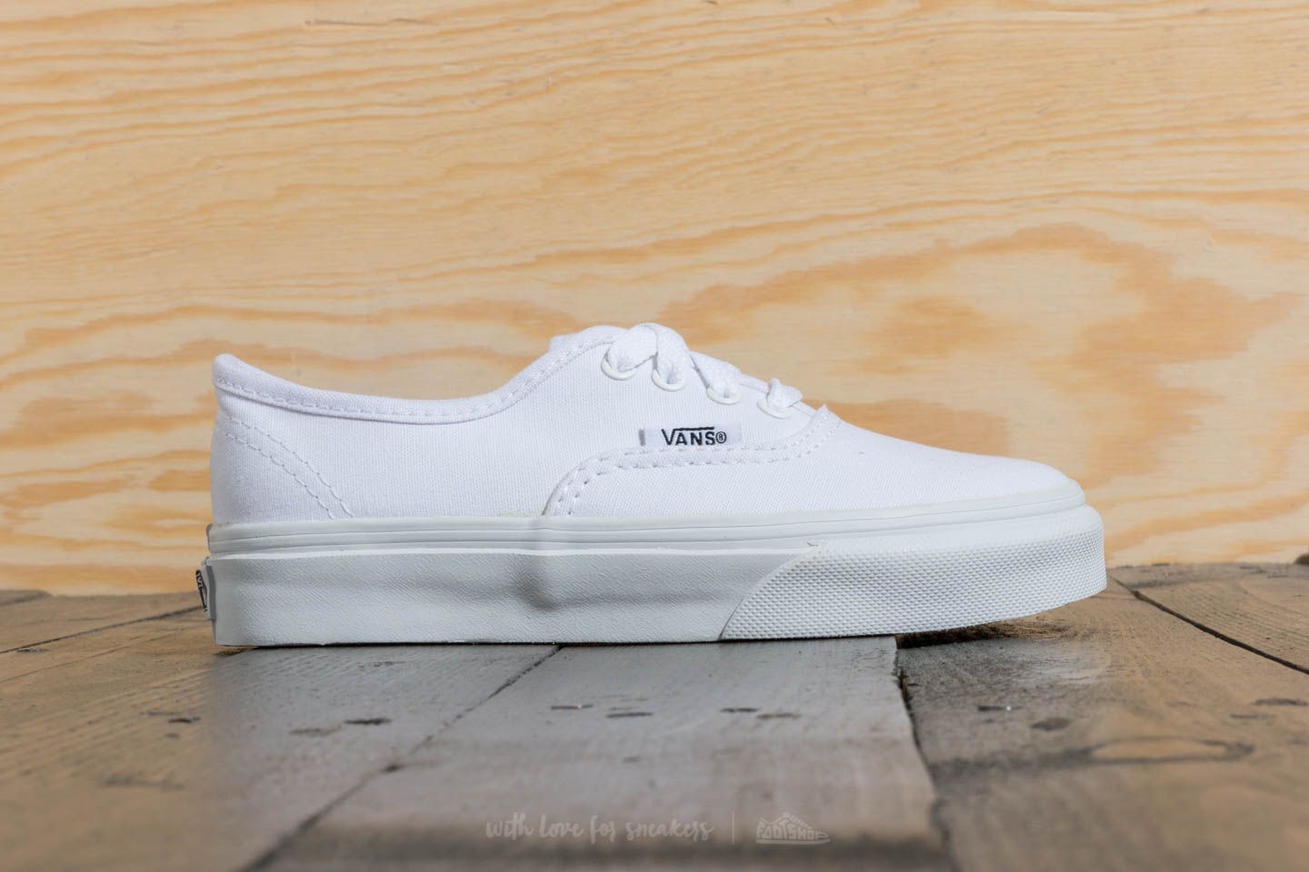 Детски маратонки и обувки Vans Kids AUTHENTIC true White