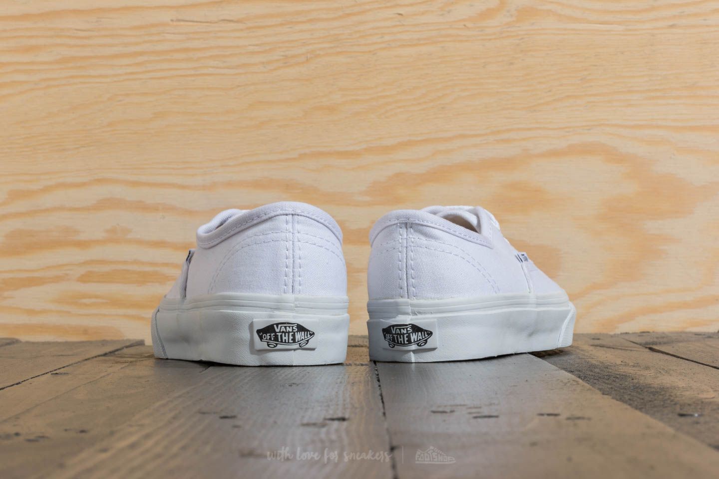 Детски маратонки и обувки Vans Kids AUTHENTIC true White