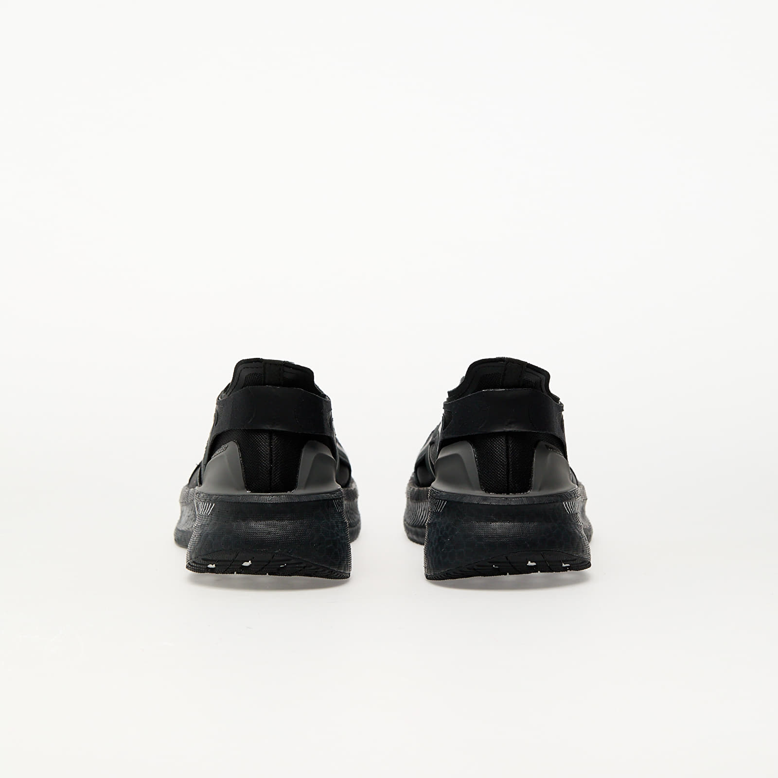 Дамски кецове и обувки adidas x Stella McCartney UltraBOOST 5 Core Black/ Crew Orange/ Charcoal