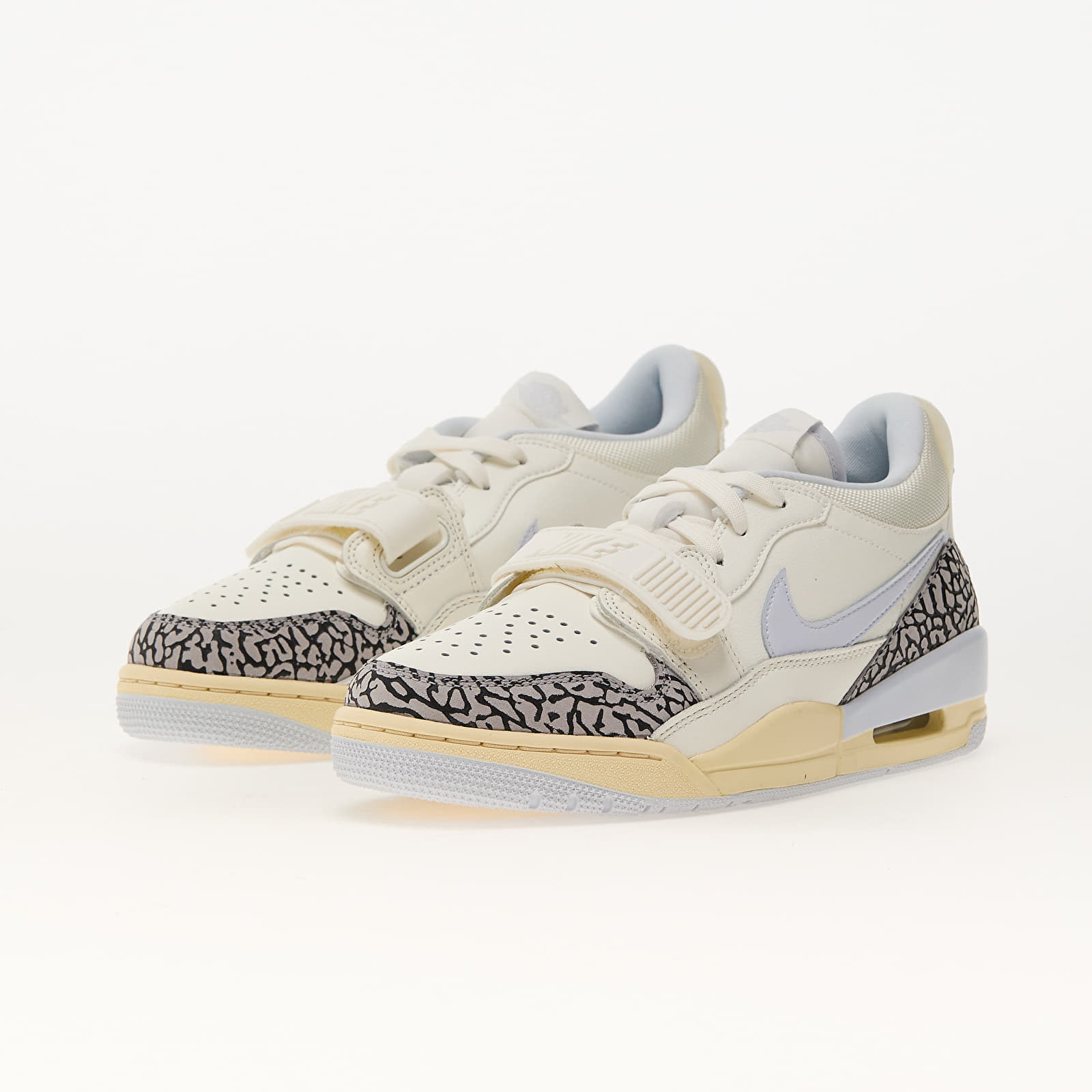 Women's shoes Air Jordan Legacy 312 Low Sail/ Football Grey-Cement Grey-Black