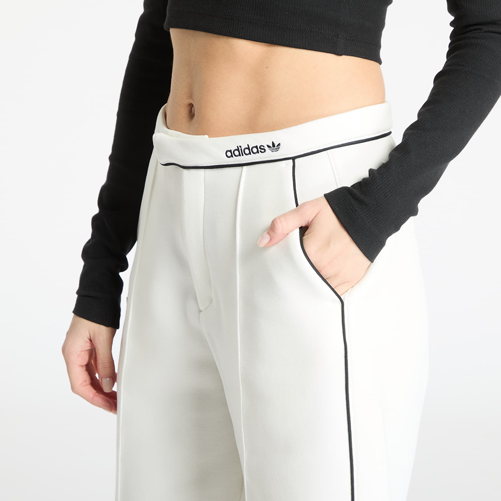 Korte broeken adidas Premium Tailored Bermuda Shorts Off White